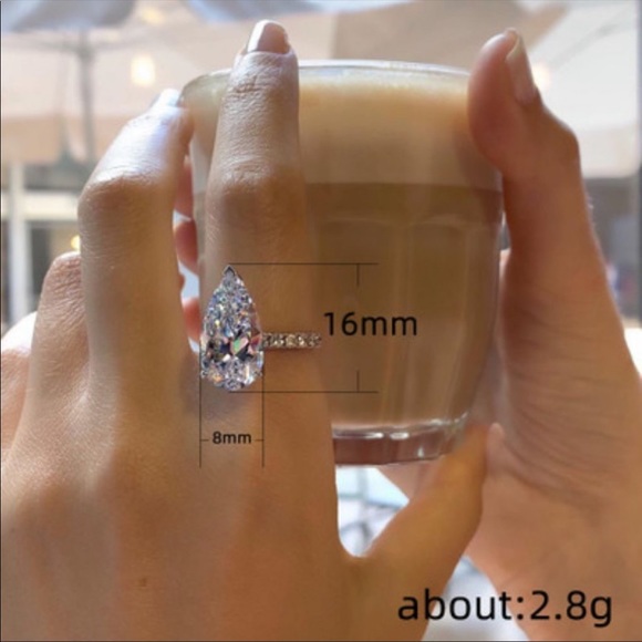 New Luxury silver 925 Pear Shape Diamond Ring - Picture 3 of 4